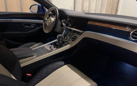 Bentley Continental GT III, 2019 год, 15 400 000 рублей, 6 фотография