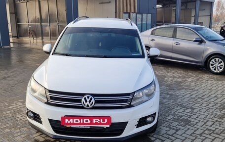 Volkswagen Tiguan I, 2013 год, 1 250 000 рублей, 2 фотография