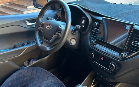 Hyundai Solaris II рестайлинг, 2020 год, 1 500 000 рублей, 10 фотография