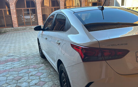 Hyundai Solaris II рестайлинг, 2020 год, 1 500 000 рублей, 4 фотография