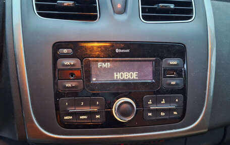 Renault Sandero II рестайлинг, 2017 год, 950 000 рублей, 11 фотография