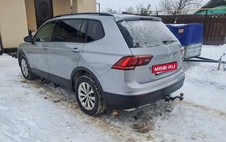 Volkswagen Tiguan II, 2019 год, 2 499 000 рублей, 6 фотография