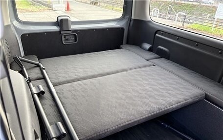 Nissan NV350 Caravan I, 2021 год, 3 480 000 рублей, 14 фотография