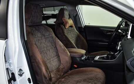 Toyota RAV4, 2020 год, 3 699 000 рублей, 8 фотография