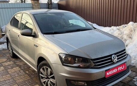 Volkswagen Polo VI (EU Market), 2018 год, 1 300 000 рублей, 1 фотография