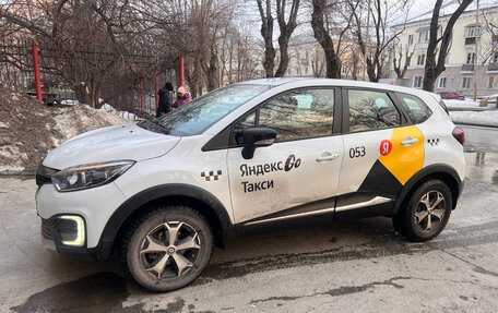 Renault Kaptur I рестайлинг, 2019 год, 850 000 рублей, 2 фотография