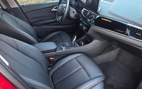 BMW 1 серия, 2021 год, 1 800 000 рублей, 13 фотография