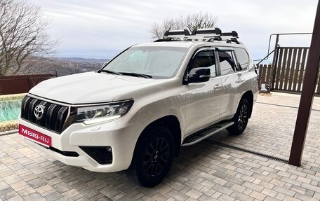 Toyota Land Cruiser Prado 150 рестайлинг 2, 2021 год, 7 500 000 рублей, 2 фотография