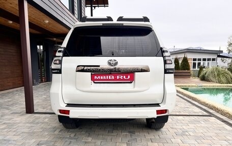 Toyota Land Cruiser Prado 150 рестайлинг 2, 2021 год, 7 500 000 рублей, 4 фотография