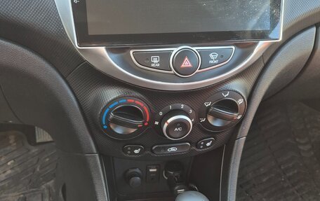 Hyundai Solaris II рестайлинг, 2013 год, 1 090 000 рублей, 7 фотография