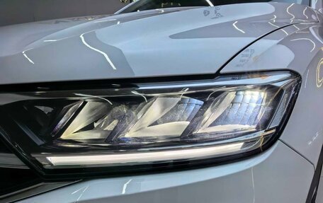 Volkswagen T-Roc I, 2023 год, 2 105 000 рублей, 6 фотография