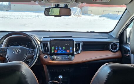 Toyota RAV4, 2017 год, 2 520 000 рублей, 13 фотография