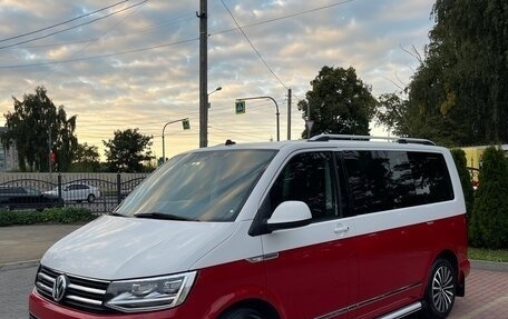 Volkswagen Multivan T6 рестайлинг, 2017 год, 4 400 000 рублей, 2 фотография