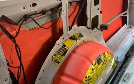 Volkswagen Multivan T6 рестайлинг, 2017 год, 4 400 000 рублей, 23 фотография