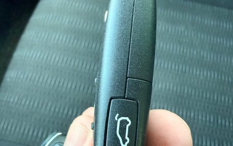 Volkswagen Multivan T6 рестайлинг, 2017 год, 4 400 000 рублей, 25 фотография