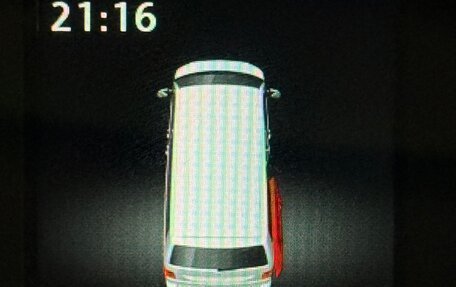 Volkswagen Multivan T6 рестайлинг, 2017 год, 4 400 000 рублей, 34 фотография