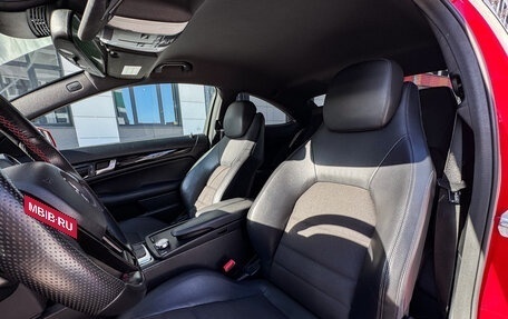 Mercedes-Benz C-Класс, 2012 год, 1 750 000 рублей, 24 фотография