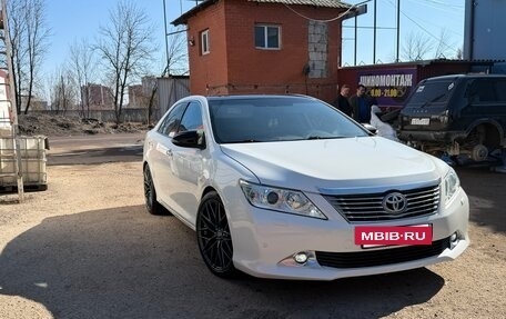 Toyota Camry, 2014 год, 2 000 000 рублей, 2 фотография