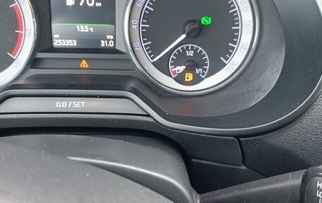 Skoda Octavia, 2017 год, 999 999 рублей, 8 фотография