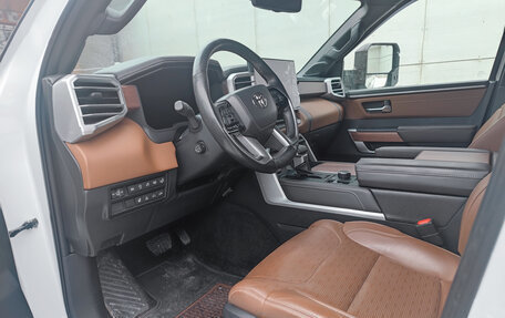 Toyota Tundra, 2022 год, 7 800 000 рублей, 5 фотография