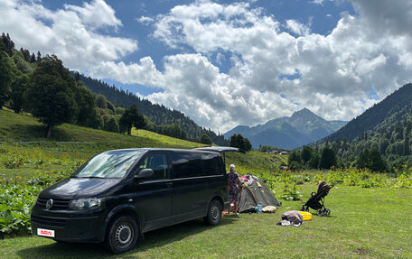 Volkswagen Caravelle T5, 2014 год, 2 500 000 рублей, 13 фотография