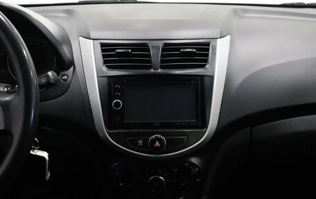 Hyundai Solaris II рестайлинг, 2016 год, 845 000 рублей, 12 фотография