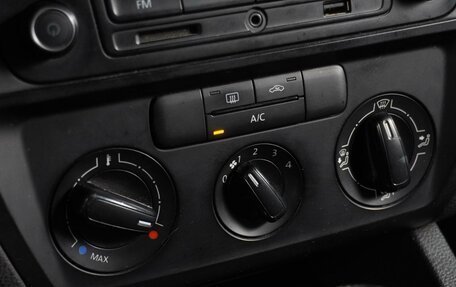 Volkswagen Jetta VI, 2015 год, 1 099 000 рублей, 15 фотография