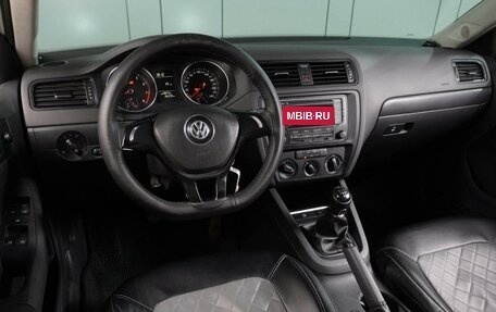 Volkswagen Jetta VI, 2015 год, 1 099 000 рублей, 6 фотография