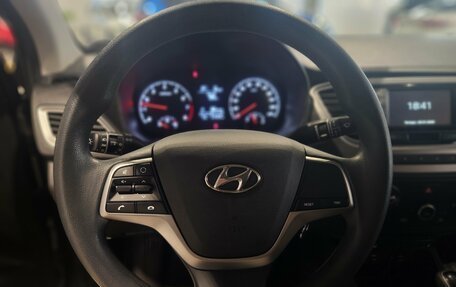 Hyundai Solaris II рестайлинг, 2021 год, 1 320 000 рублей, 11 фотография