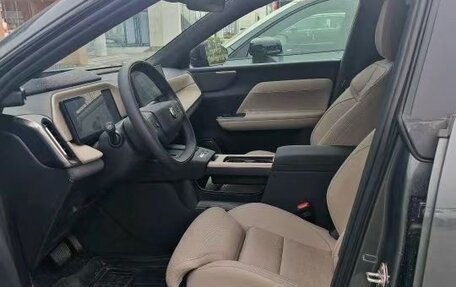 Volvo XC70, 2025 год, 8 800 000 рублей, 4 фотография