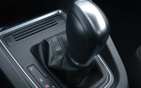 Volkswagen Jetta VI, 2018 год, 1 790 000 рублей, 10 фотография