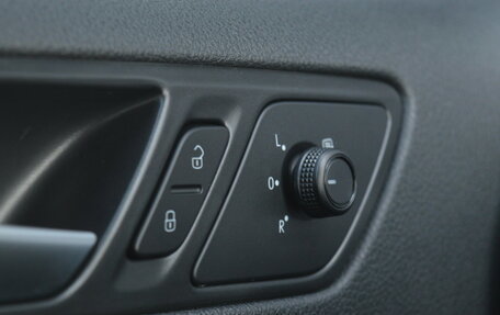 Volkswagen Jetta VI, 2018 год, 1 790 000 рублей, 12 фотография