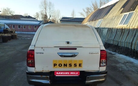 Toyota Hilux VIII, 2015 год, 2 400 000 рублей, 8 фотография