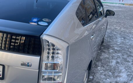 Toyota Prius, 2010 год, 1 290 000 рублей, 4 фотография