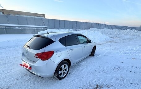 Opel Astra J, 2014 год, 550 000 рублей, 6 фотография