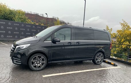 Mercedes-Benz V-Класс, 2018 год, 4 250 000 рублей, 2 фотография