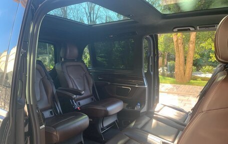 Mercedes-Benz V-Класс, 2018 год, 4 250 000 рублей, 3 фотография