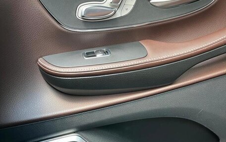 Mercedes-Benz V-Класс, 2018 год, 4 250 000 рублей, 6 фотография