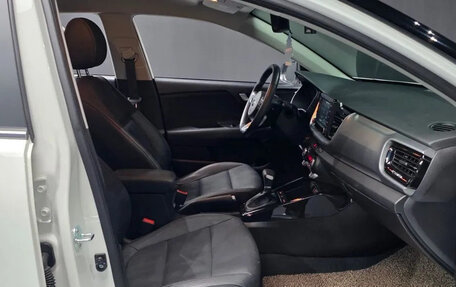 KIA Stonic, 2020 год, 1 150 000 рублей, 7 фотография