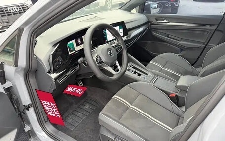 Volkswagen Golf VIII, 2022 год, 1 500 000 рублей, 11 фотография