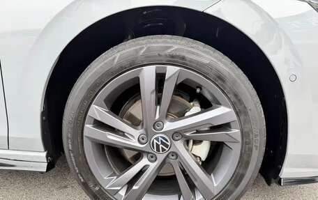 Volkswagen Golf VIII, 2022 год, 1 500 000 рублей, 23 фотография