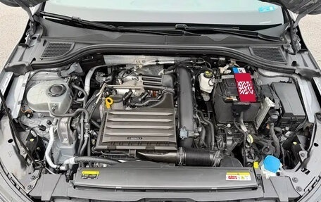 Volkswagen Golf VIII, 2022 год, 1 500 000 рублей, 24 фотография