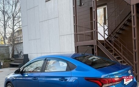 Hyundai Solaris II рестайлинг, 2017 год, 1 150 000 рублей, 3 фотография