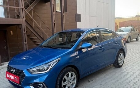 Hyundai Solaris II рестайлинг, 2017 год, 1 150 000 рублей, 2 фотография