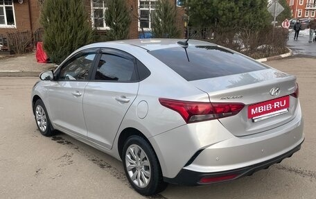 Hyundai Solaris II рестайлинг, 2021 год, 1 700 000 рублей, 4 фотография