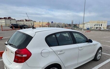 BMW 1 серия, 2009 год, 900 000 рублей, 3 фотография