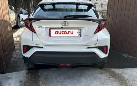 Toyota C-HR I рестайлинг, 2020 год, 2 700 000 рублей, 2 фотография