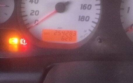 Nissan NP300, 2010 год, 1 370 000 рублей, 10 фотография