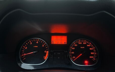 Renault Duster I рестайлинг, 2014 год, 960 000 рублей, 25 фотография