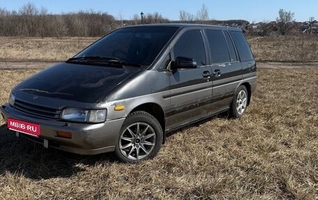 Nissan Prairie III, 1992 год, 250 000 рублей, 1 фотография